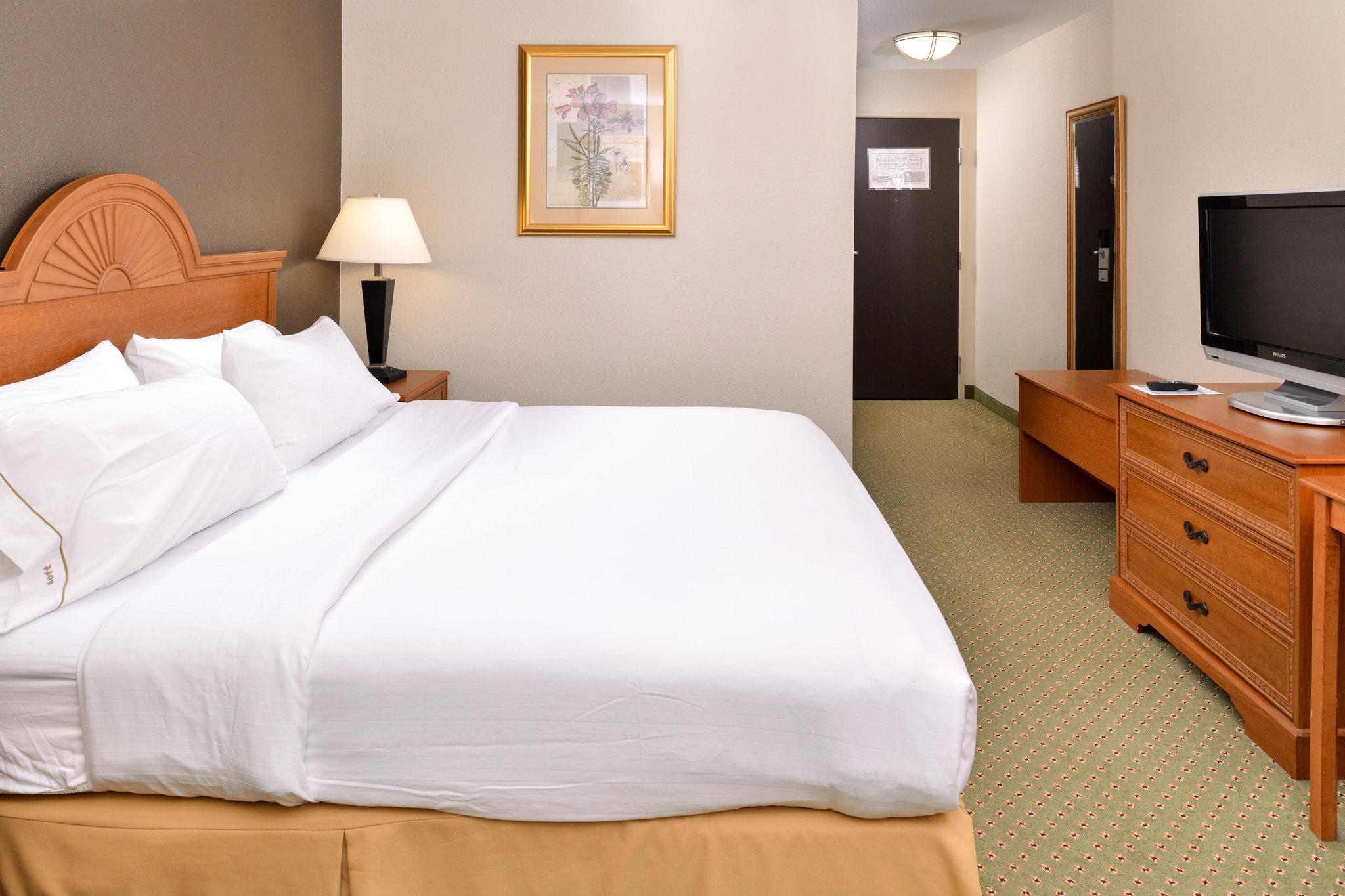 Holiday Inn Express Hotel & Suites Madison By Ihg Eksteriør billede