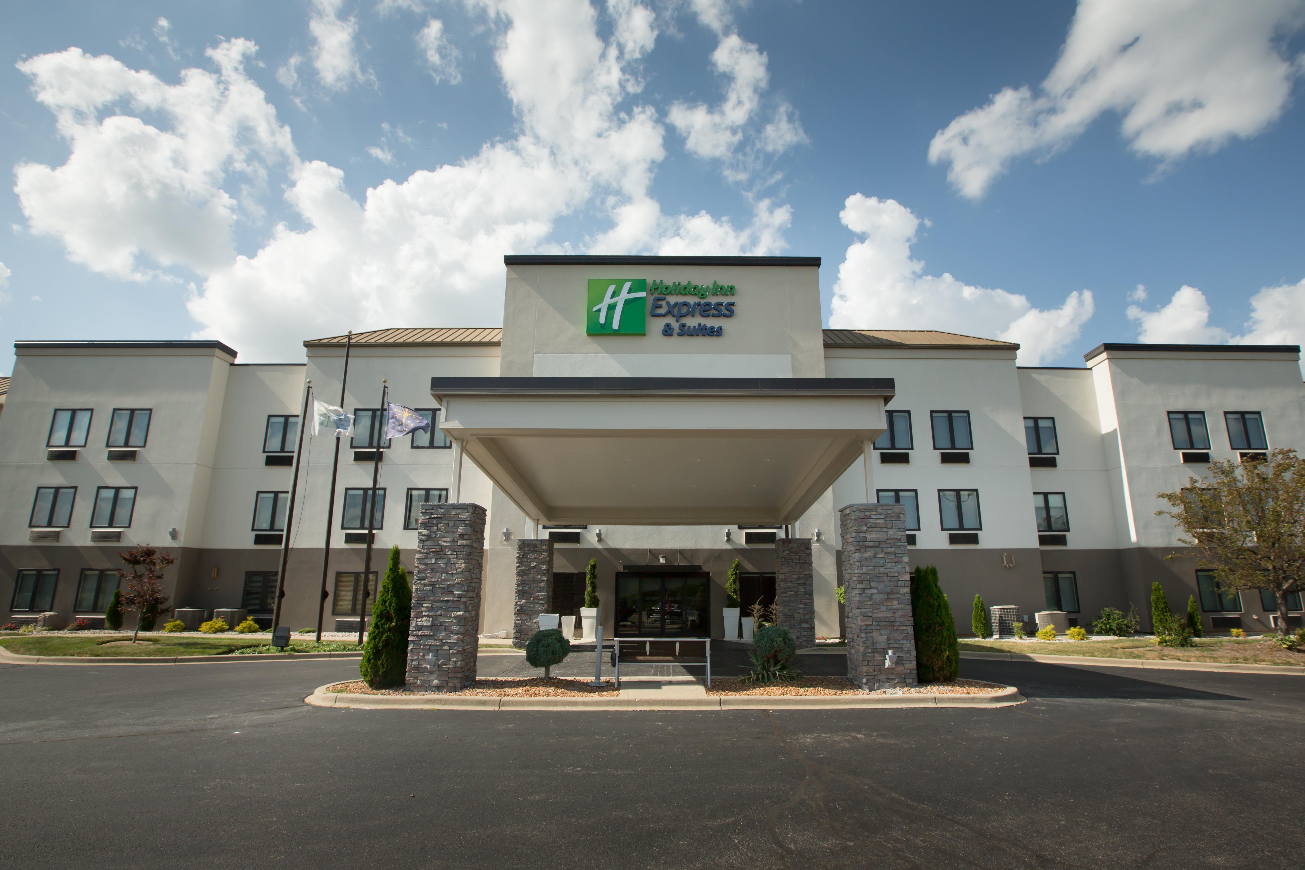 Holiday Inn Express Hotel & Suites Madison By Ihg Eksteriør billede